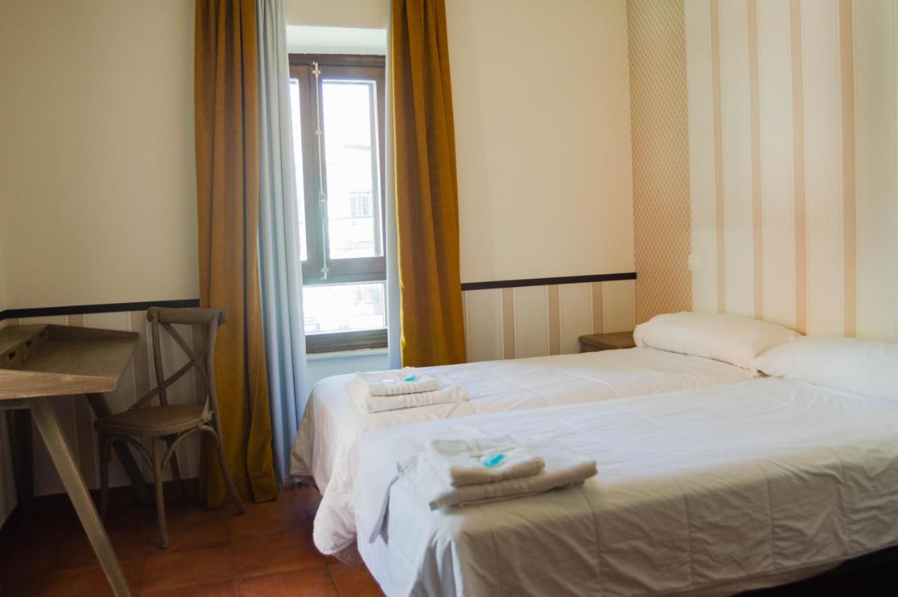 Casa Del Cura Hotel Las Navas del Marqués Buitenkant foto